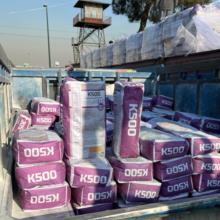 خرید و قیمت چسب کاشی پودری K500 | مناسب نصب کاشی و سرامیک کف و دیوار – کیسه ۲۰ کیلویی