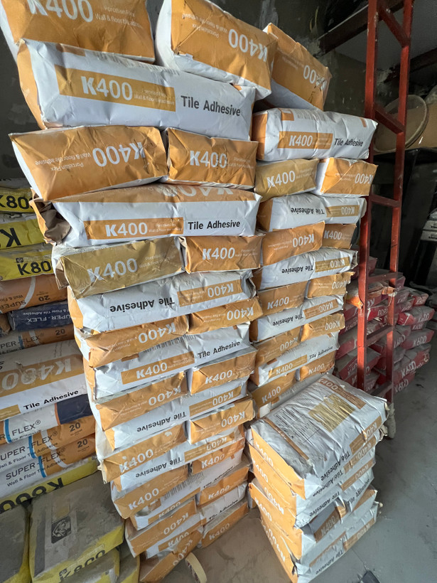 خرید و قیمت چسب کاشی پودری K400 | کیسه ۲۰ کیلویی